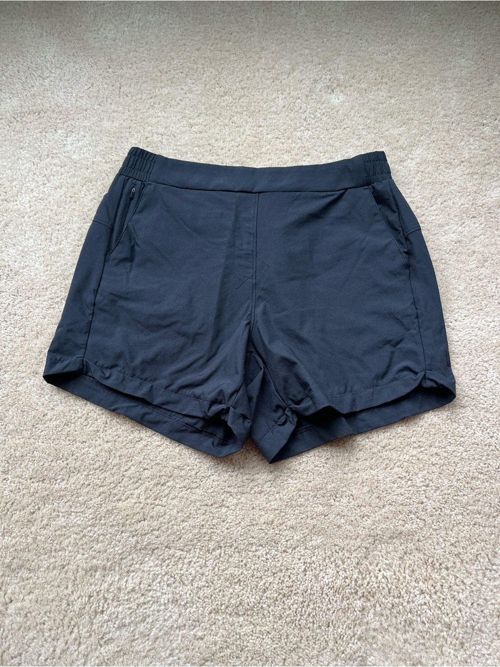 Calla Women's Black Athletic Shorts - Size M - EUC